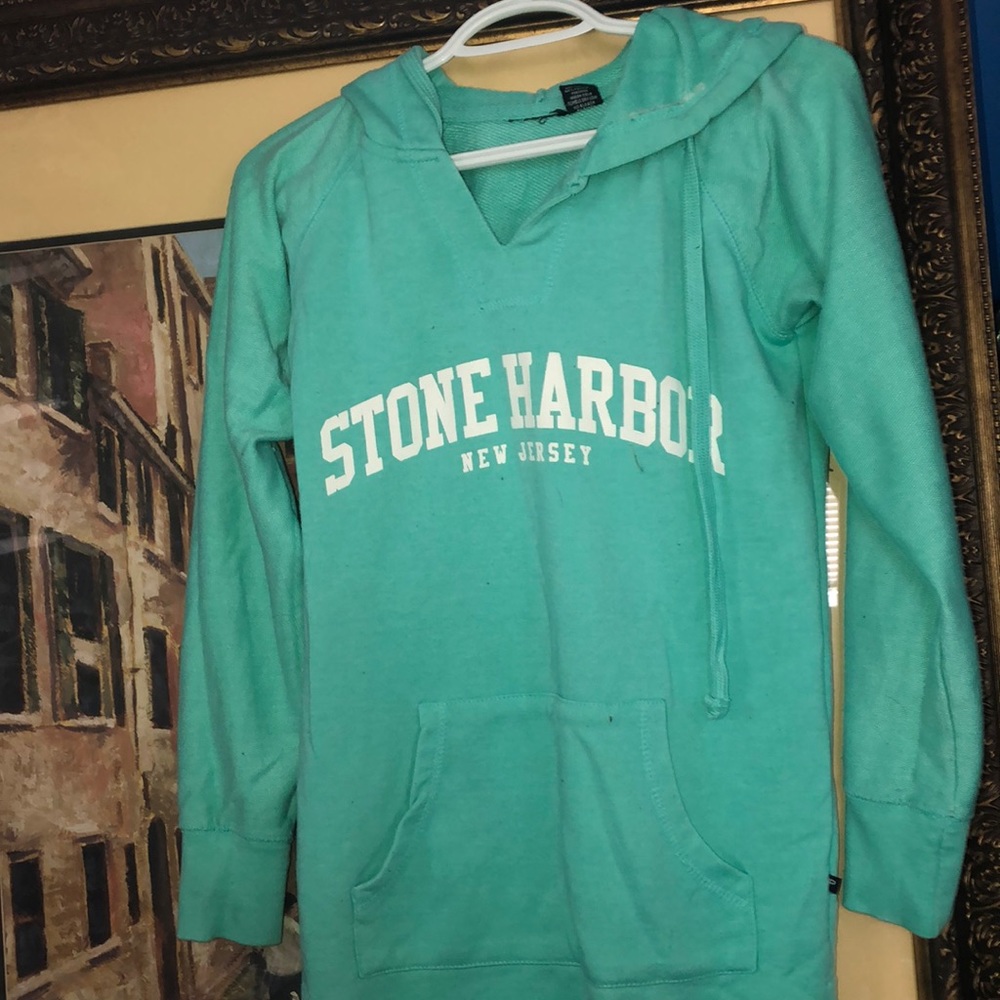 Hoddie - Picture 3 of 3